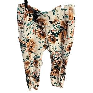 WOMENS TORRID PERFORMANCE CORE CROP ACTIVE LEGGING WITH SIDE POCKETS